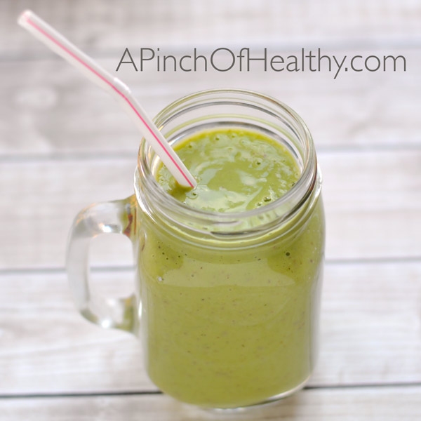 Green Smoothie with Kale | APinchOfHealthy.com