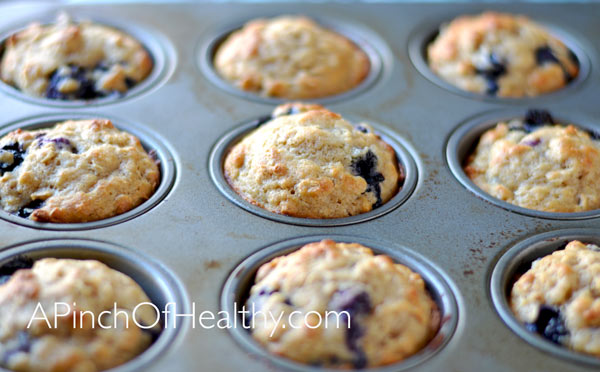 These blueberry oat muffins are made with wholesome ingredients: whole wheat pastry flour, maple syrup, coconut oil and Greek yogurt. Delicious, refined sugar free and 100% whole grain.