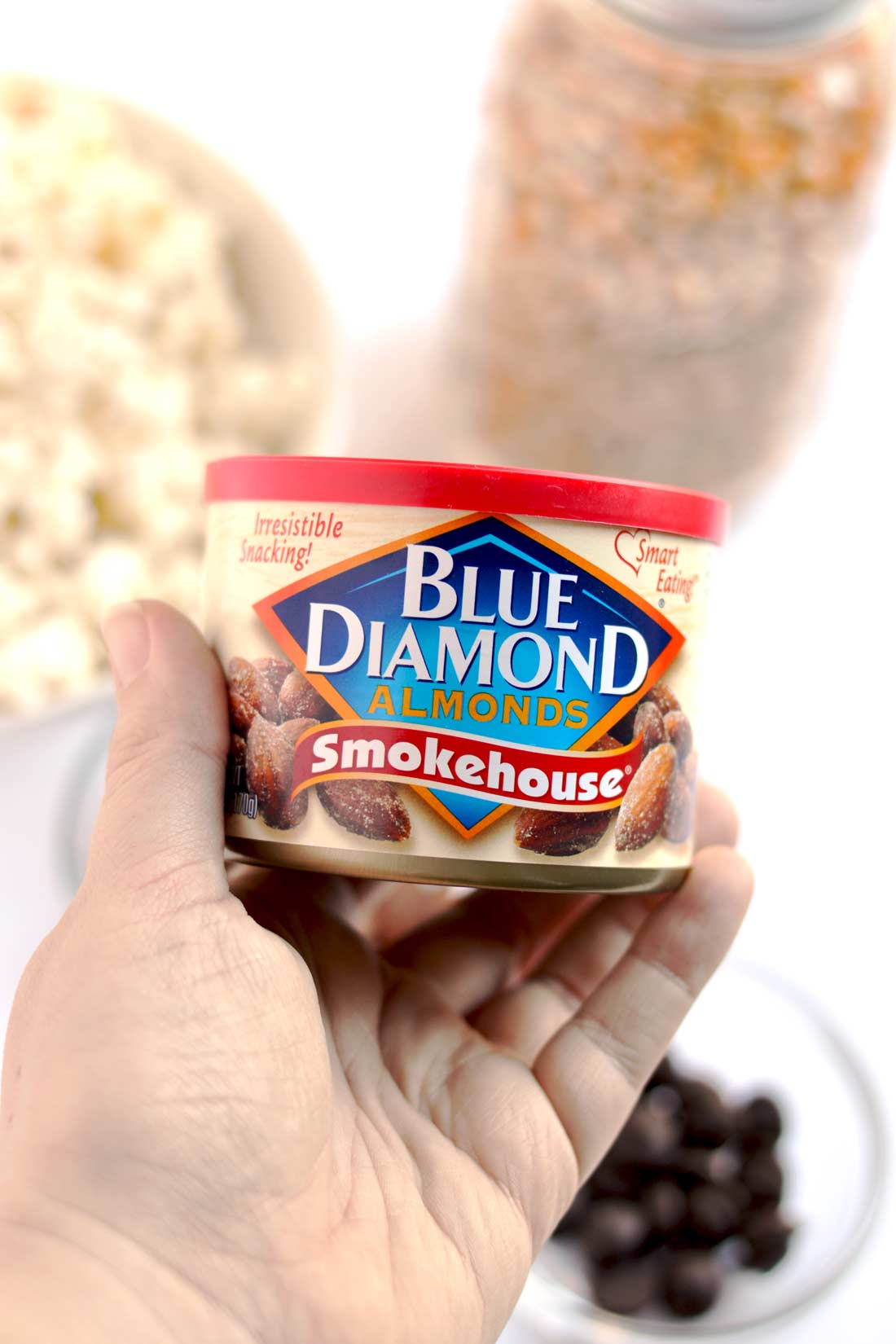 Popcorn with Smokehouse Almonds and Dark chocolate - Perfect game day snacking! | APinchOfHealthy.com