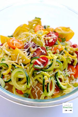 One Pot Garlic Parmesan Zoodles {Spiralizer Recipe} - this recipe will make you want to eat your veggies! | APinchOfHealthy.com