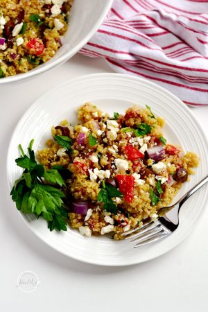 Greek quinoa salad is a simple side dish or vegetarian main dish that is easy, delicious and filling. | APinchOfHealthy.com