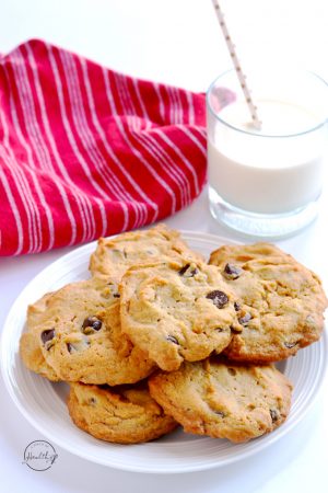 Peanut butter chocolate chip cookies are an easy and tasty dessert that my whole family goes crazy for! | APinchOfHealthy.com