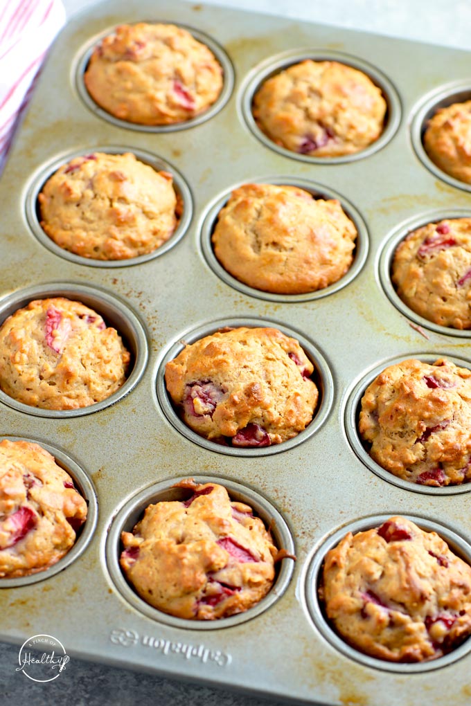 Strawberry Muffins (Whole Grain, Refined Sugar Free) A Pinch of Healthy