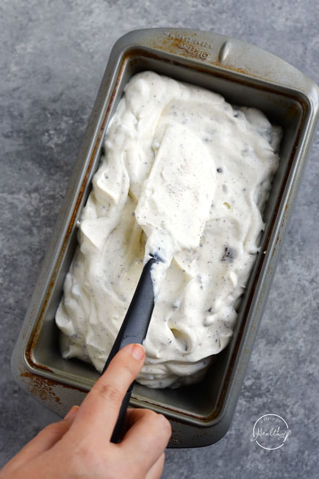 No churn homemade cookies and cream