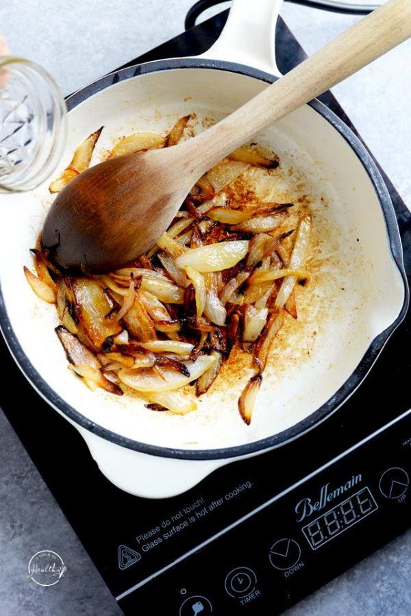 How to Caramelize Onions (sweet golden perfection) A Pinch of Healthy