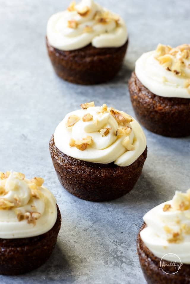Carrot cake cupcakes