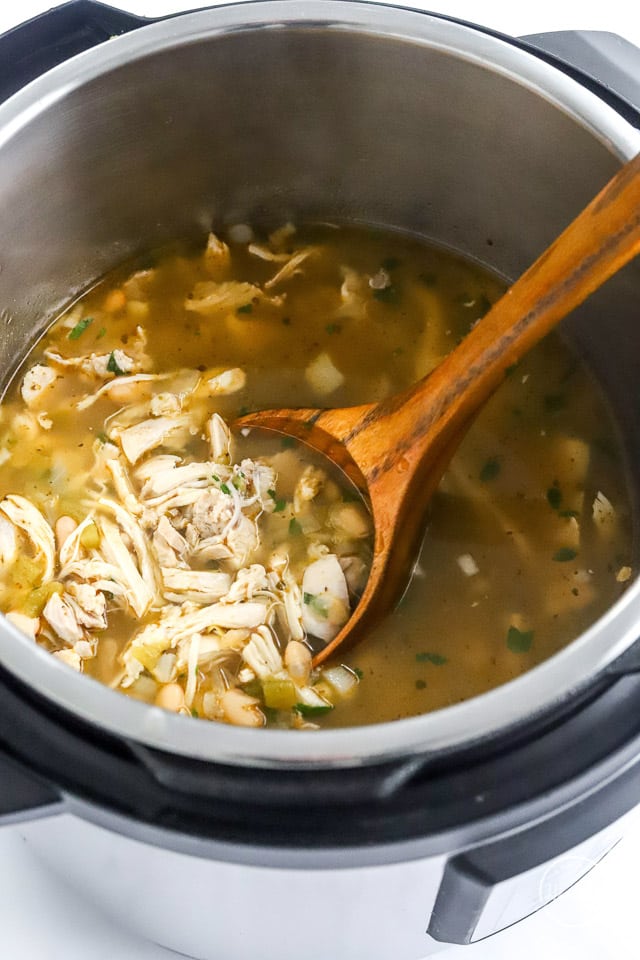 Instant Pot White Chicken Chili - A Pinch of Healthy