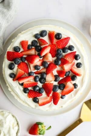 No bake cheesecake with berries on top.